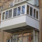 Стоимость отделки балкона в Москве. Где получить разрешение на остекление балкона